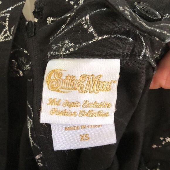 Hot Topic Sailor Moon Skirt with Suspenders Size XS Gently used Black/Silver - Picture 3 of 6